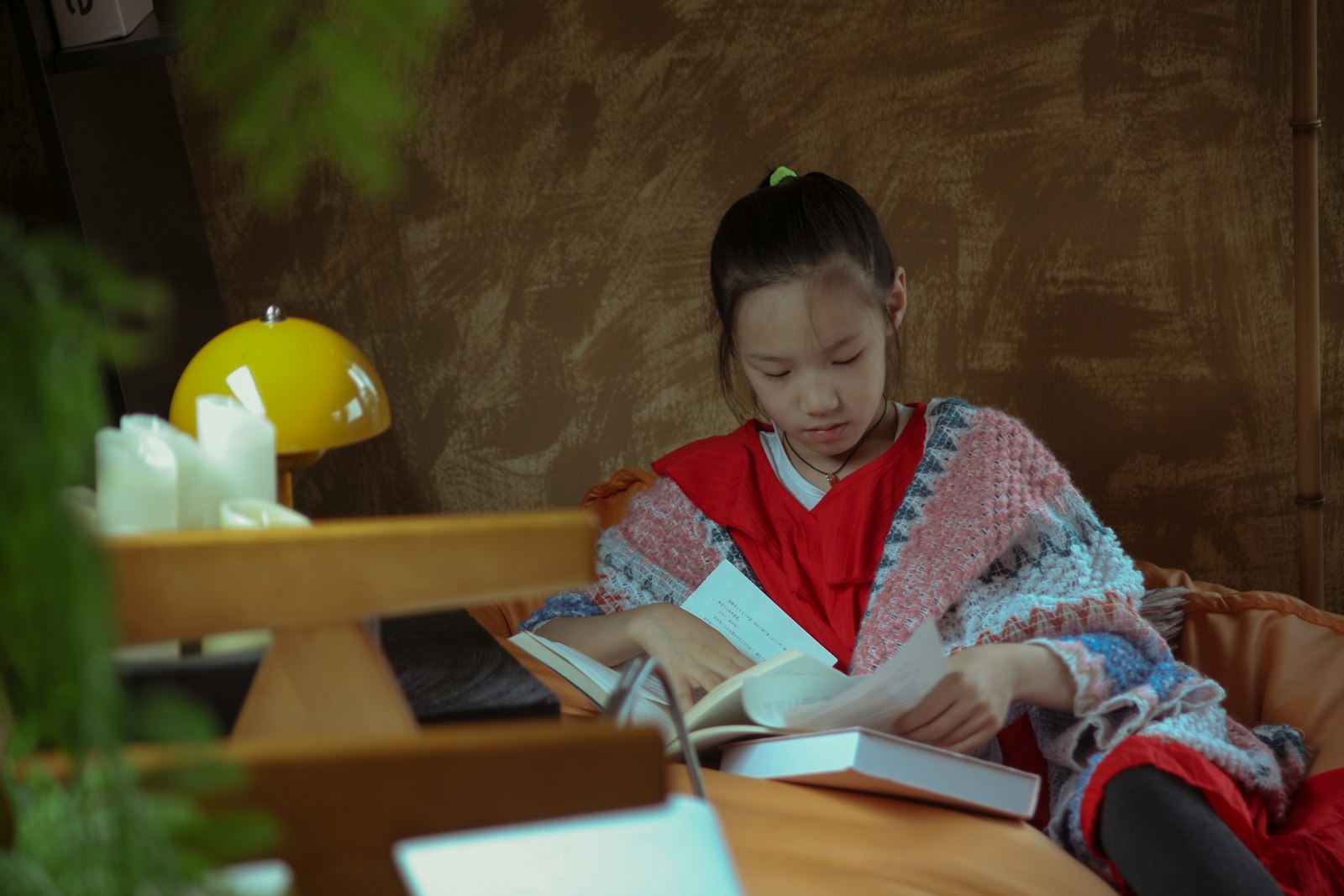 Секция TOEFL Reading: студент читает академический текст